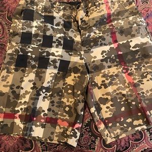 Mens Burberry cargo shorts